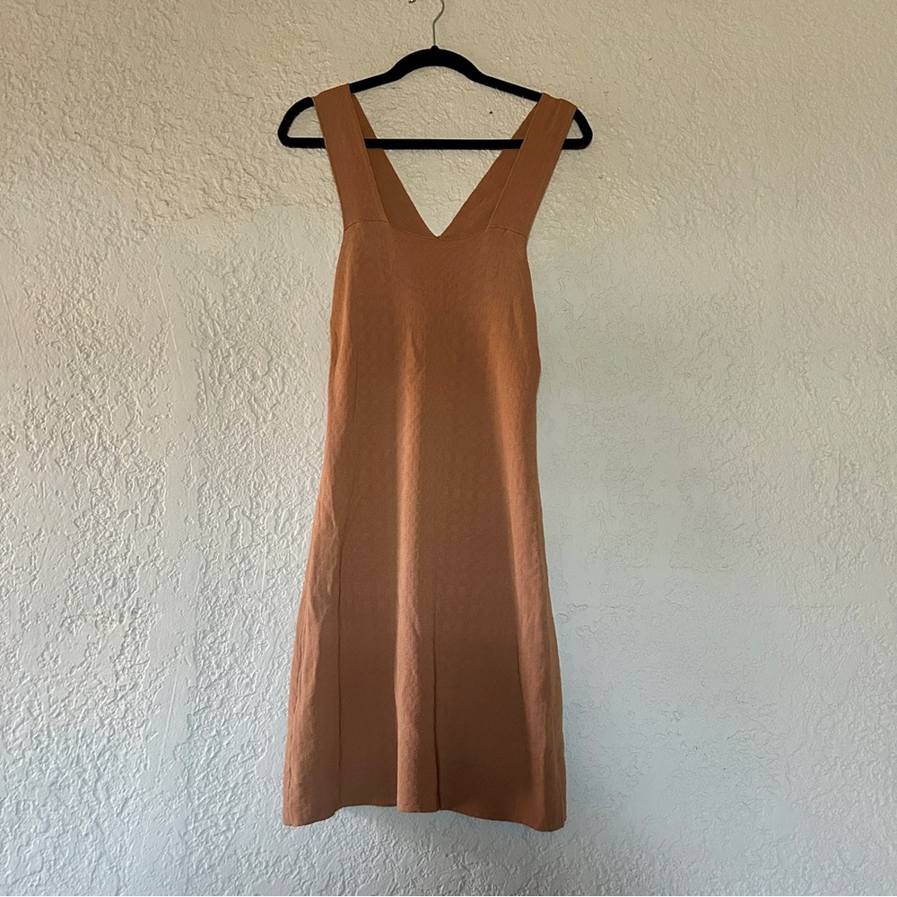 Versona Dress